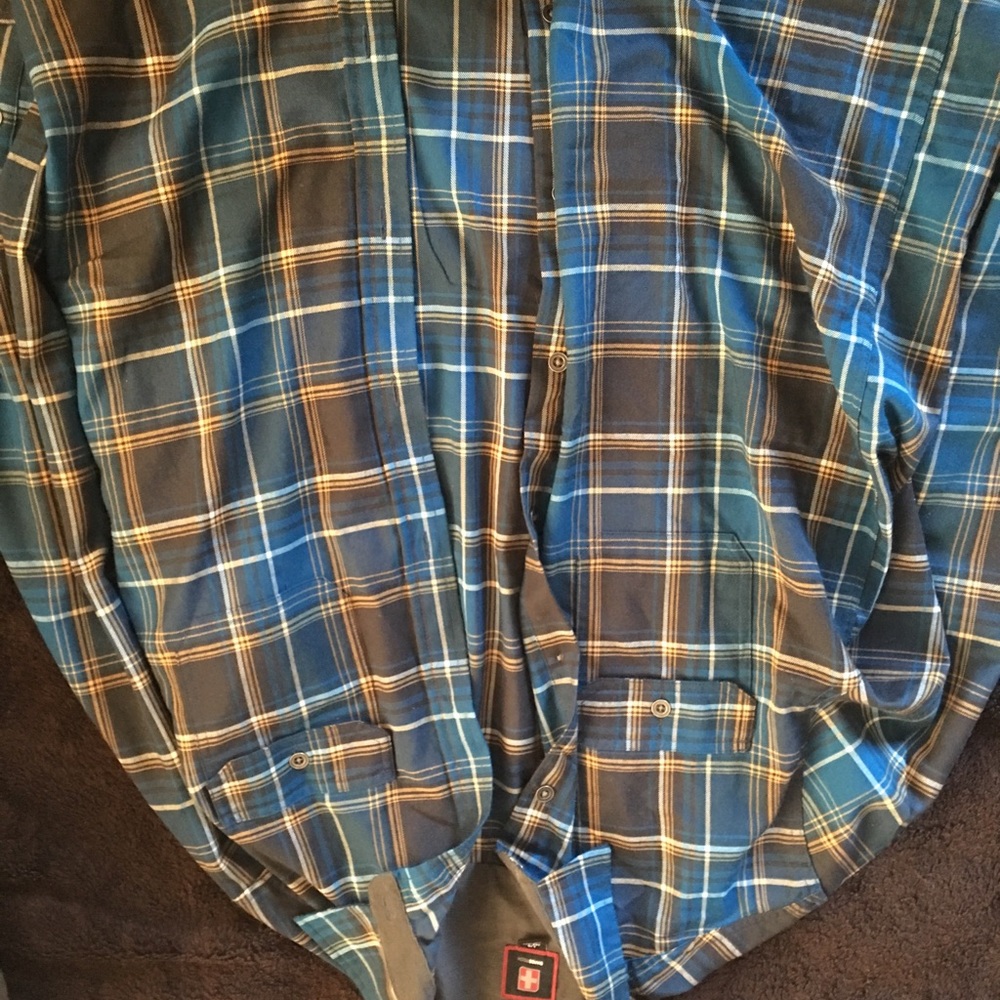 Flannels - Picture 3 of 5